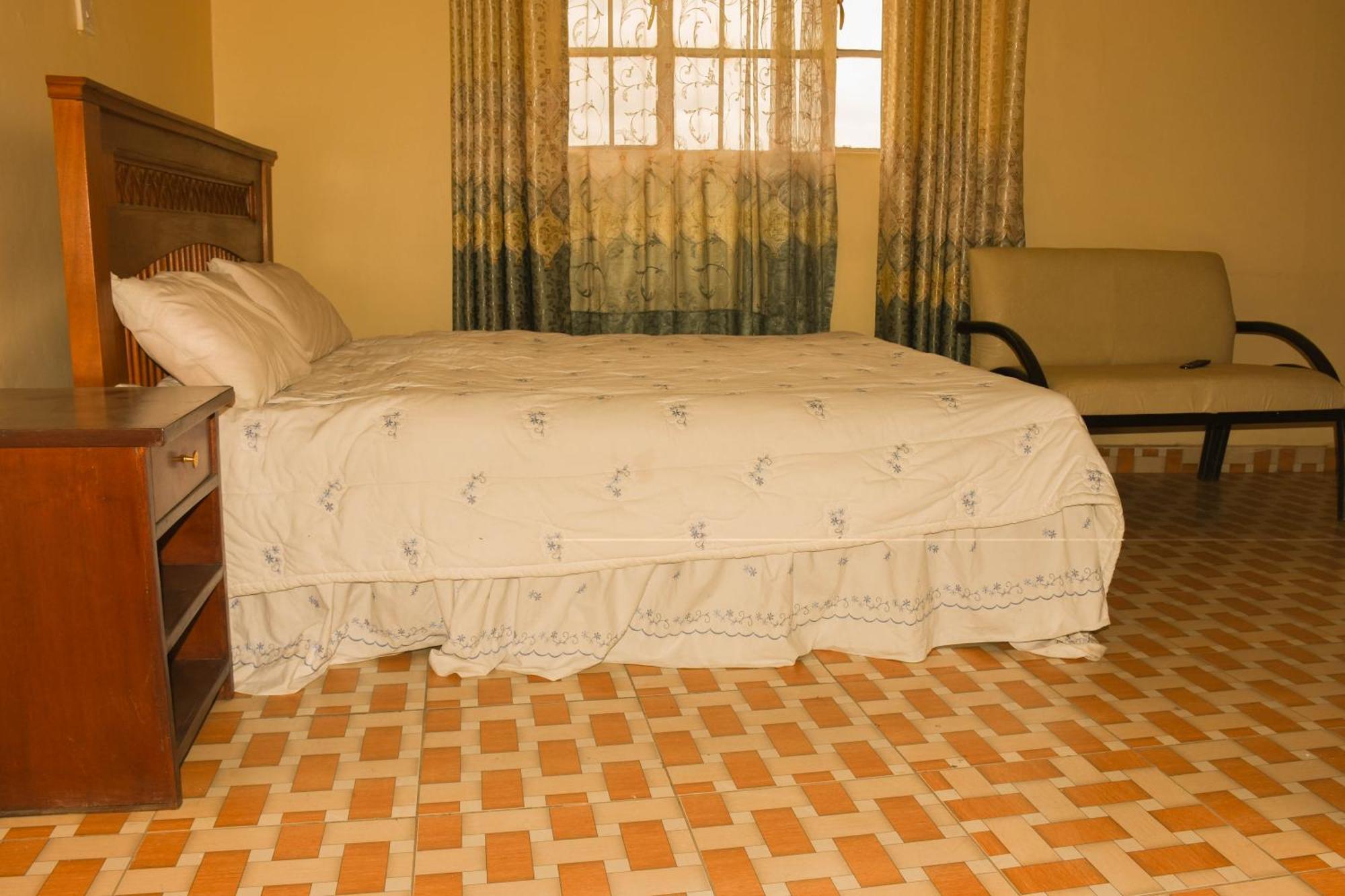 Mates Hotel Nairobi Buitenkant foto